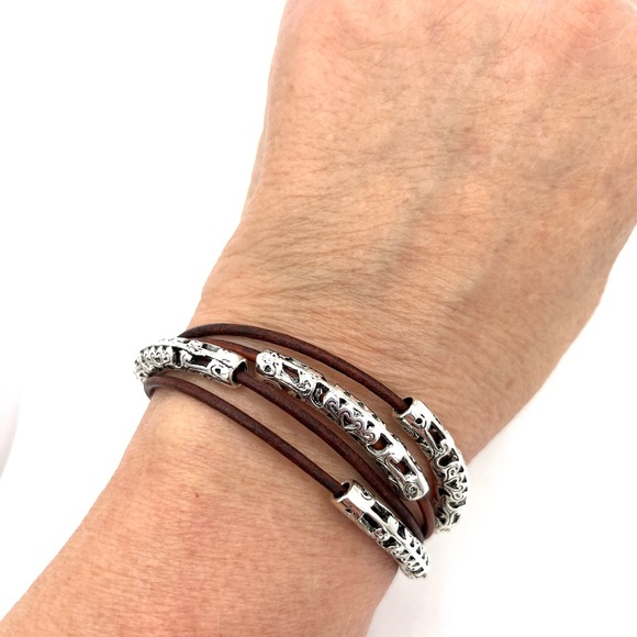 Hand Crafted 4 Strand Brown Leather Bracelet - Picture 3 of 4